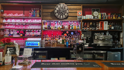 Bottlerocket Bar & Cafe