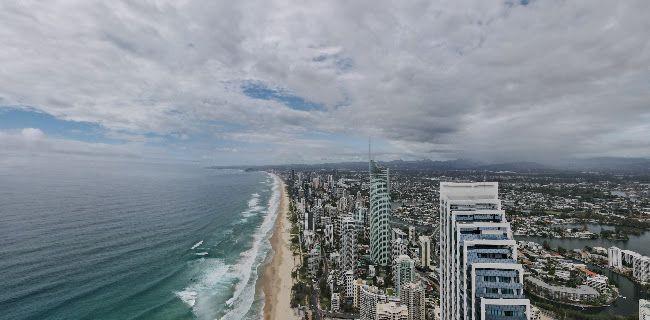 Surfers Paradise Beachfront Markets - Hospitality and gastronomy