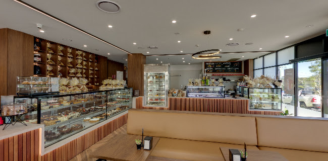 Comentarii opinii despre Profiterole Patisserie Mays Hill