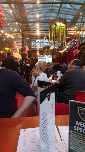 Royal Melbourne Hotel