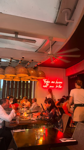 Comentarii opinii despre Koi Broadbeach