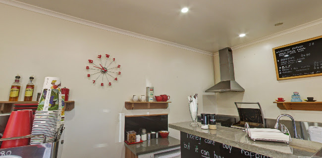 Meander Store & LPO, Meander Bridge Cafe