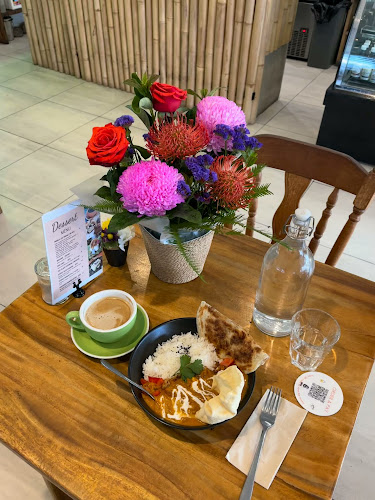 Doko Demo V - Burleigh Waters