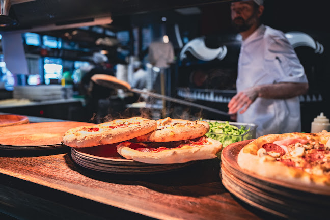 Opinii despre Macchiato Wood Fire Pizza and Coffee Roasters în Sydney - Hospitality and gastronomy