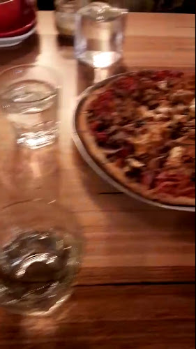 Opinii despre Old School Pizza & Stonegrill în Coburg - Hospitality and gastronomy