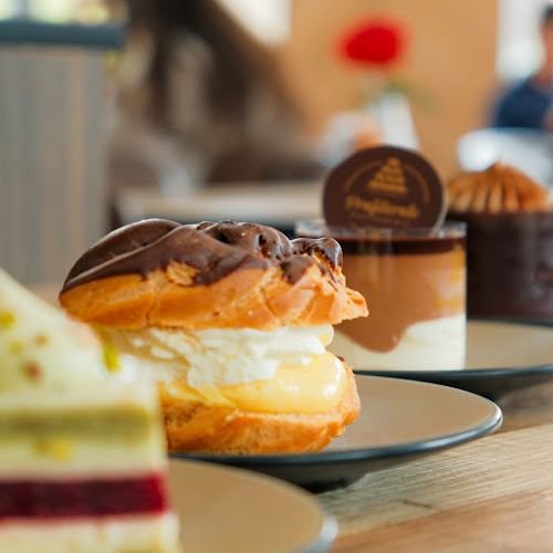 Profiterole Patisserie Strathfield - Hospitality and gastronomy