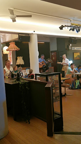 Opinii despre Aunty Ed's Restaurant and Bar în Katoomba - Hospitality and gastronomy