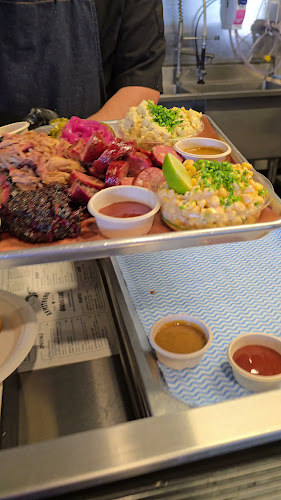 Opinii despre Armstrong Barbecue în Mount Duneed - Hospitality and gastronomy