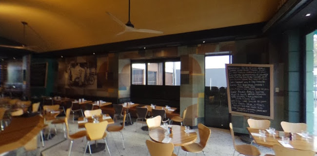 Clogs Pizza Restaurant (Bendigo) - Bendigo