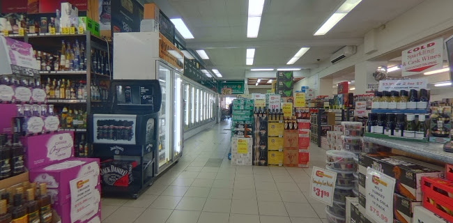 Opinii despre Charlies Liquor Barn Warilla în Warilla - Hospitality and gastronomy