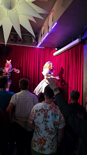 175 Oxford St, Darlinghurst NSW 2010