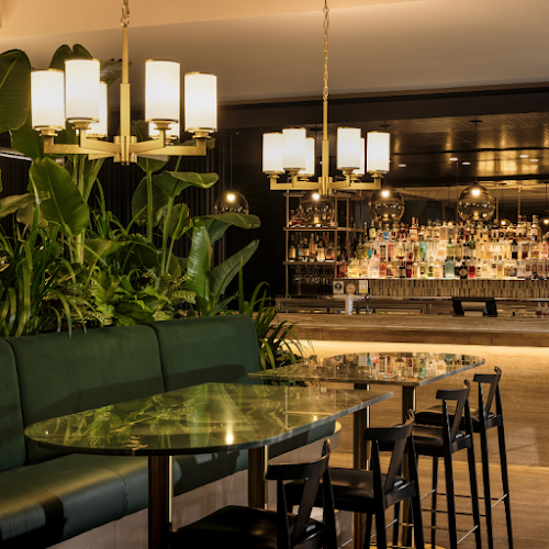 Pearls Bar - Hospitality and gastronomy