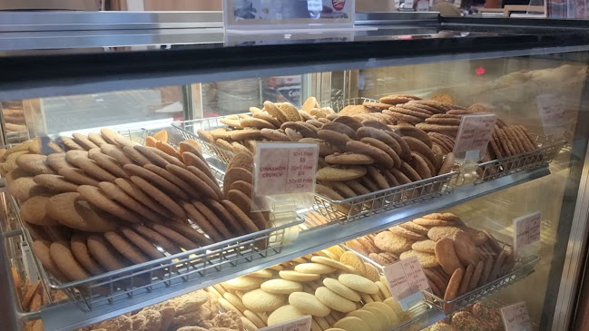 Westfield Belconnen, Kiosk 221/2/18 Benjamin Way, Belconnen ACT 2617