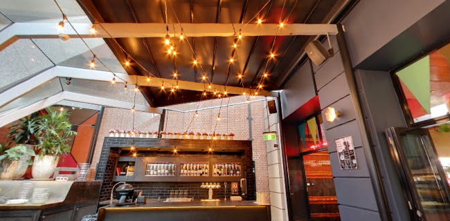 Morrison’s Oyster Bar & Grill - Hospitality and gastronomy