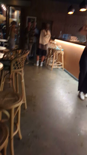 Comentarii opinii despre Bungalow Neighbourhood Social