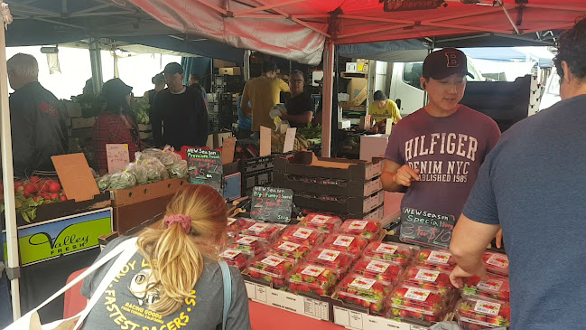 Opinii despre Burleigh Market în Burleigh Heads - Hospitality and gastronomy