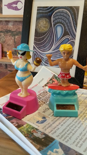 rawthentic - organic unbakery and farmacy