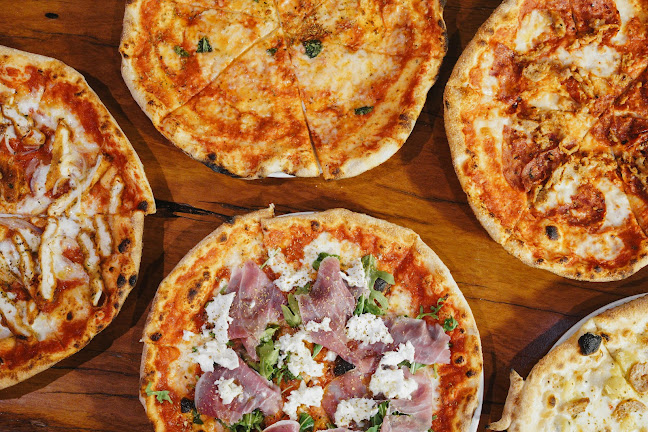 Opinii despre The CODE pizza bar în Collingwood - Hospitality and gastronomy