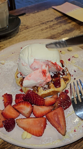 St Louis House of Fine Ice Cream and Desserts