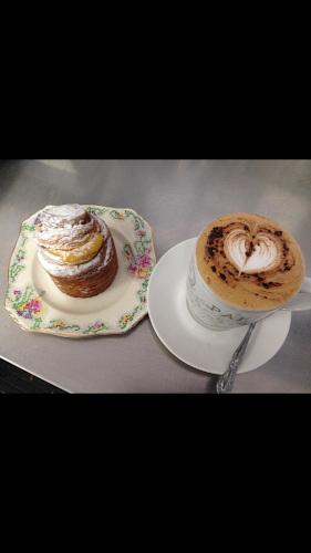 Opinii despre The Little French Cafe în Broadmeadow - Hospitality and gastronomy