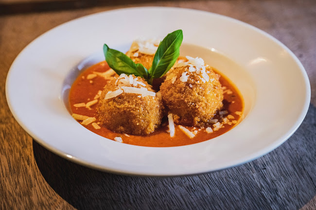 Macchiato Wood Fire Pizza and Coffee Roasters