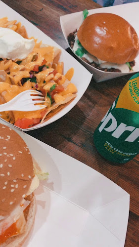 Opinii despre Classic Burger Yagoona în Yagoona - Hospitality and gastronomy