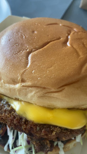 Opinii despre Super Combo Burgers în Bowen Hills - Hospitality and gastronomy