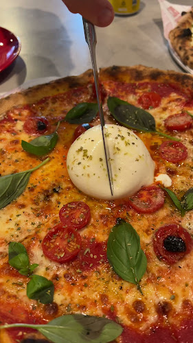 Opinii despre Johnny Gio's Pizza Waterloo în Waterloo - Hospitality and gastronomy