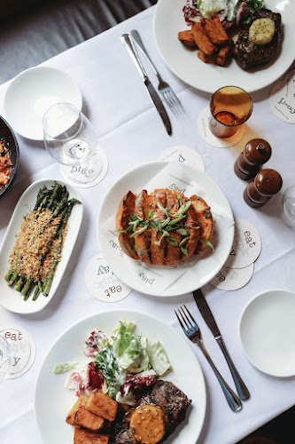 Opinii despre American Hotel Echuca în Echuca - Hospitality and gastronomy