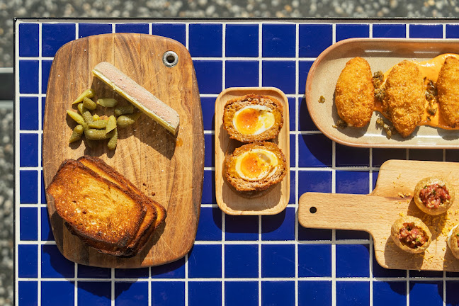 Alma Tavern - Hospitality and gastronomy