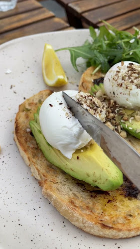 Comentarii opinii despre Mr. Benedict