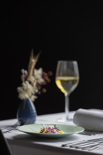 Opinii despre Table Canberra în Greenway - Hospitality and gastronomy