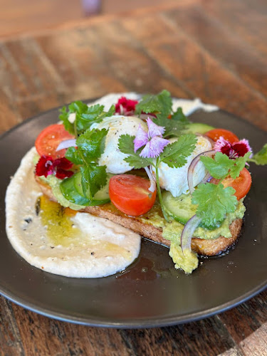 Opinii despre The Front Gallery & Cafe în Lyneham - Hospitality and gastronomy