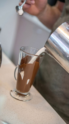 Opinii despre Indulge Fine Belgian Chocolates în Bendigo - Hospitality and gastronomy