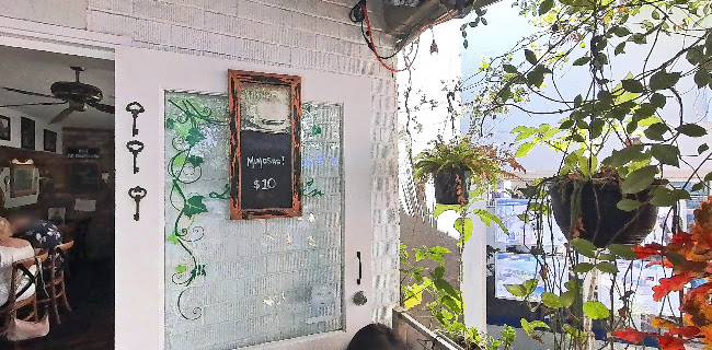 Le Jardin Cafe Restaurant