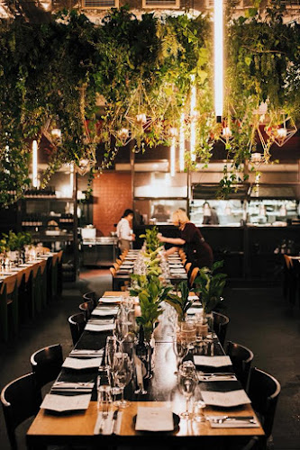 Captain Melville - Hospitality and gastronomy