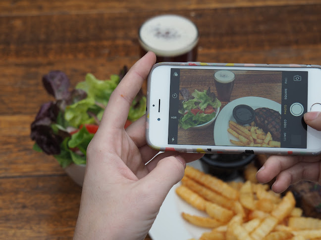 Opinii despre Arcadia Hotel în South Yarra - Hospitality and gastronomy