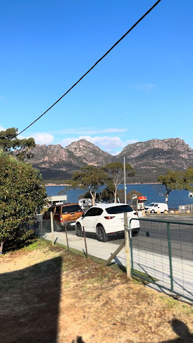 4 Garnet Ave, Coles Bay TAS 7215