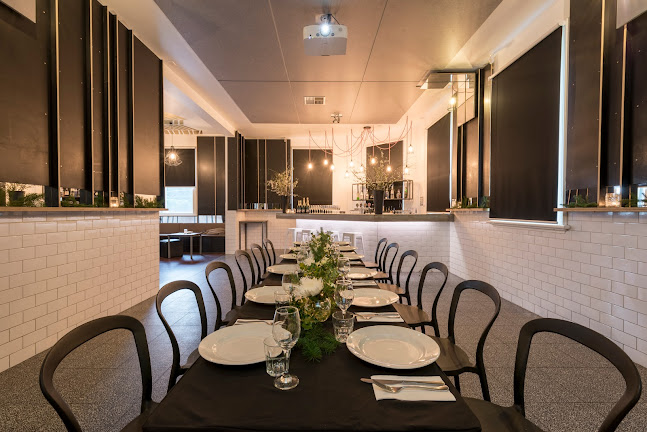 Arcadia Hotel - South Yarra