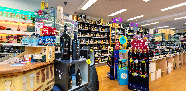 deVine Cellars - Hospitality and gastronomy