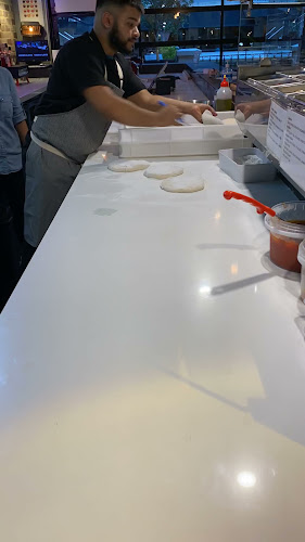 Opinii despre Elettropizza în Potts Point - Hospitality and gastronomy