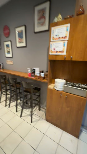 Opinii despre Pazza Pizza în Melbourne - Hospitality and gastronomy