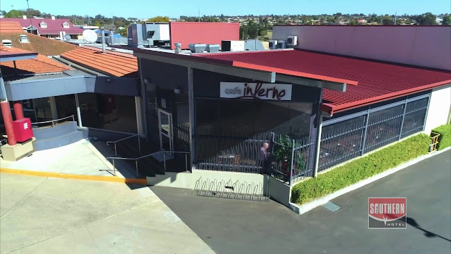 Opinii despre The Southern Hotel Toowoomba în Kearneys Spring - Hospitality and gastronomy