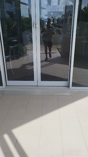 Opinii despre Byrnes Pie Factory în Mackay - Hospitality and gastronomy