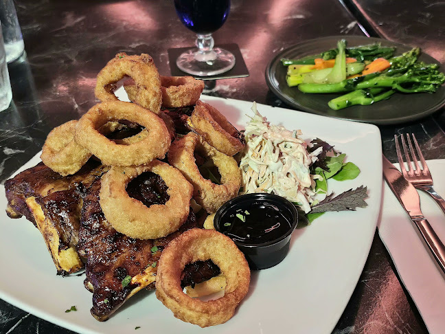 Central Lounge - Surfers Paradise