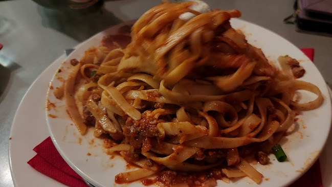 Opinii despre Camelot Gourmet Pizza în Benowa - Hospitality and gastronomy