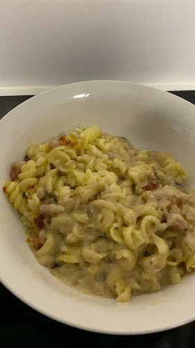 Opinii despre Pizza Hut în Belmont - Hospitality and gastronomy