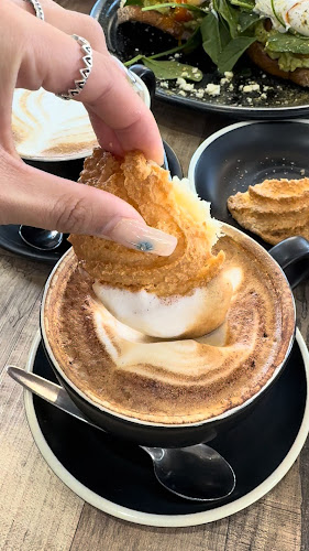 Opinii despre Profiterole Patisserie Strathfield în Sydney - Hospitality and gastronomy