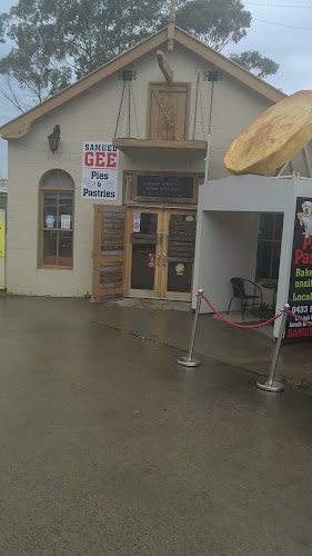 Opinii despre Samuel Gee Pies and Pastries în Balaclava - Hospitality and gastronomy