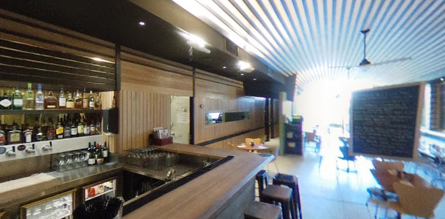 Clogs Pizza Restaurant (Bendigo)